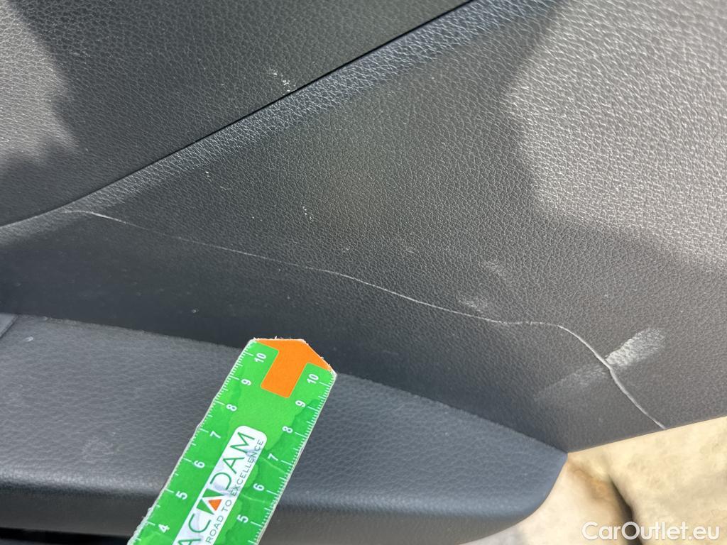  Audi  Q2 AUDI  / 2016 / 5P / todoterreno Sport 35 TDI 110kW (150CV) #30