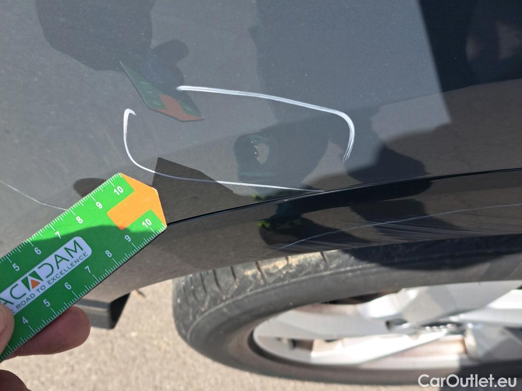  Audi  Q3 AUDI  / 2018 / 5P / todoterreno 40 TFSI 140kW S tronic Quattro Advanced #6