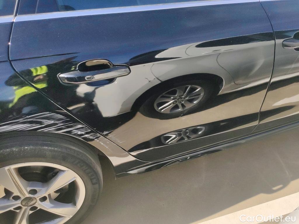  Audi  A4 AUDI  / 2019 / 4P / sedán Advanced 30 TDI 100kW (136CV) S tronic #3