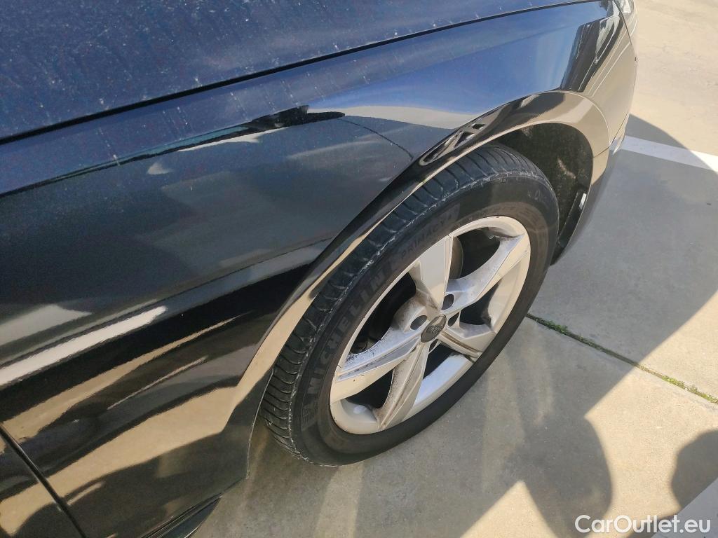  Audi  A4 AUDI  / 2019 / 4P / sedán Advanced 30 TDI 100kW (136CV) S tronic #21