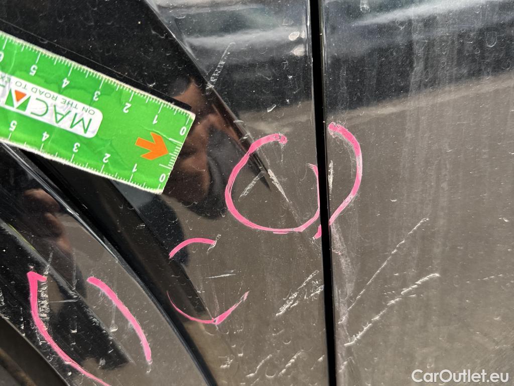  Audi  Q2 AUDI  / 2016 / 5P / todoterreno Sport 35 TDI 110kW (150CV) #24