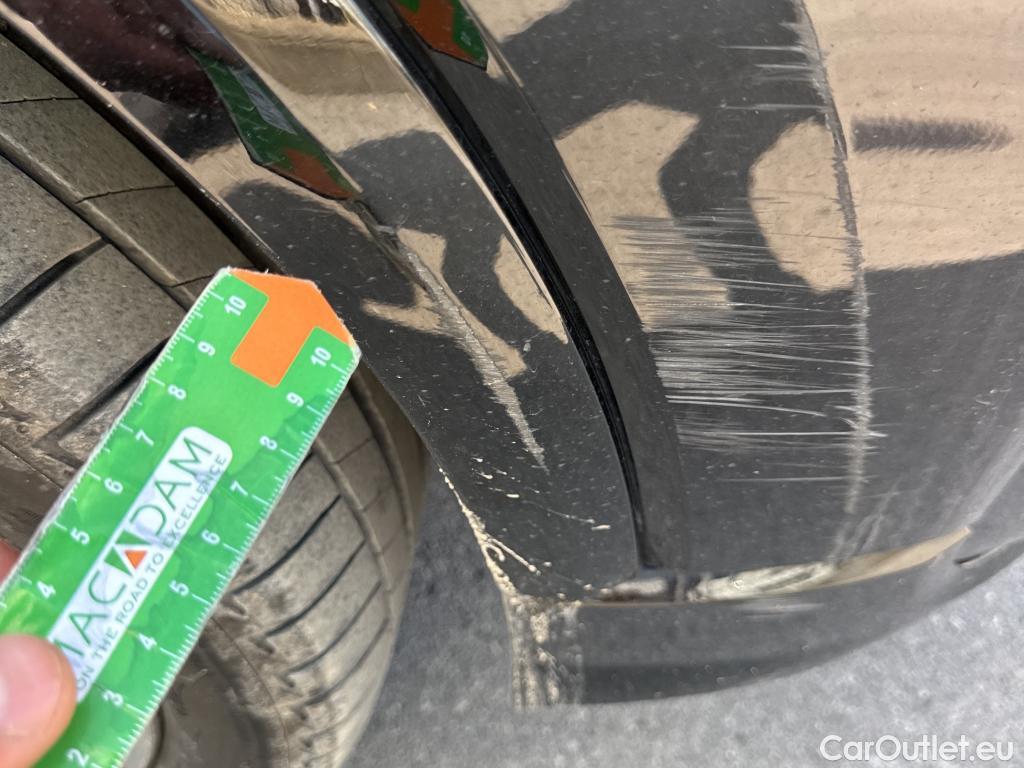  Audi  Q2 AUDI  / 2016 / 5P / todoterreno Sport 35 TDI 110kW (150CV) #40