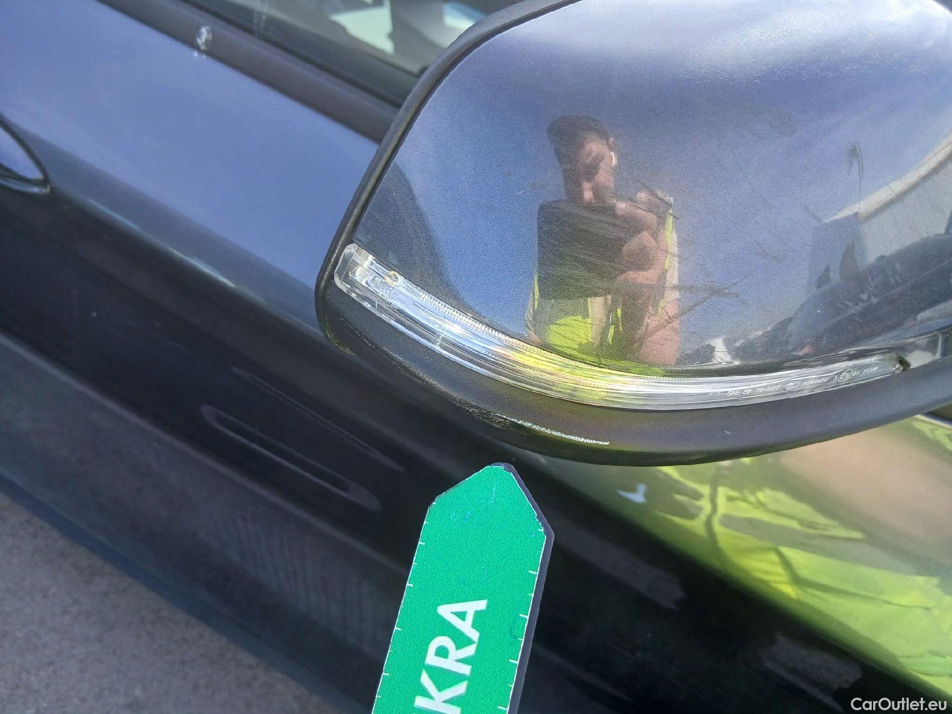  Bmw  X1 BMW  / 2019 / 5P / todoterreno sDrive18dA Corporate #32