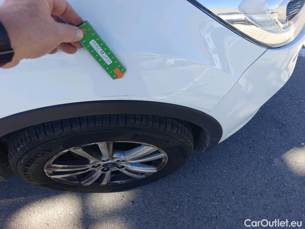  Ford  Kuga FORD  / 2016 / 5P / todoterreno 1.5 EcoBoost 88kW 4x2 Trend+ (CX) #25