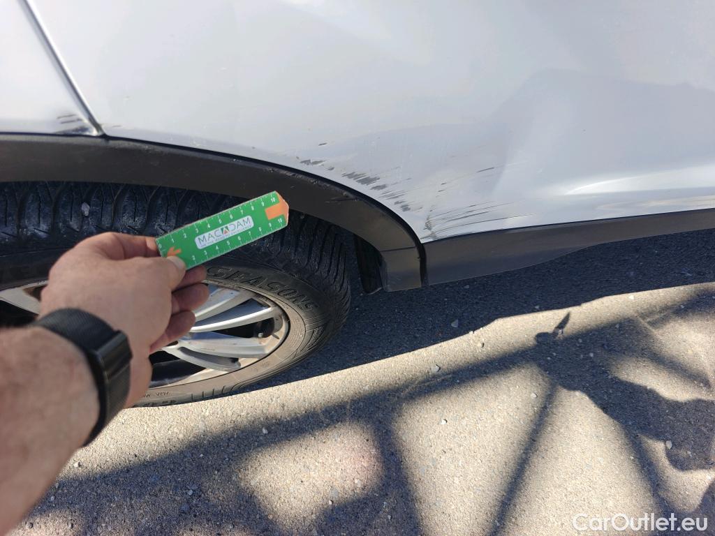  Ford  Kuga FORD  / 2016 / 5P / todoterreno 1.5 EcoBoost 88kW 4x2 Trend+ (CX) #31