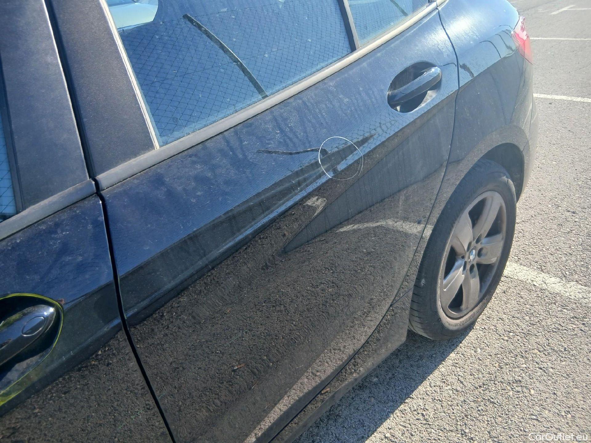  Bmw  Serie 1 BMW  / 2019 / 5P / berlina con portón 118i #8