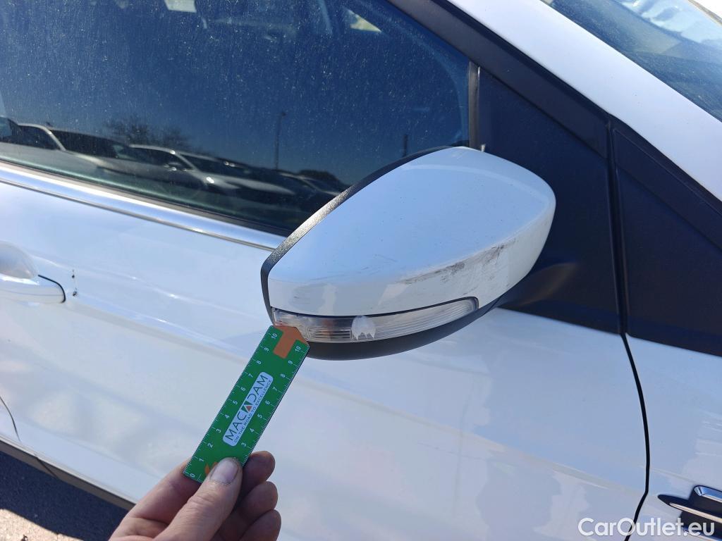  Ford  Kuga FORD  / 2016 / 5P / todoterreno 1.5 EcoBoost 88kW 4x2 Trend+ (CX) #35