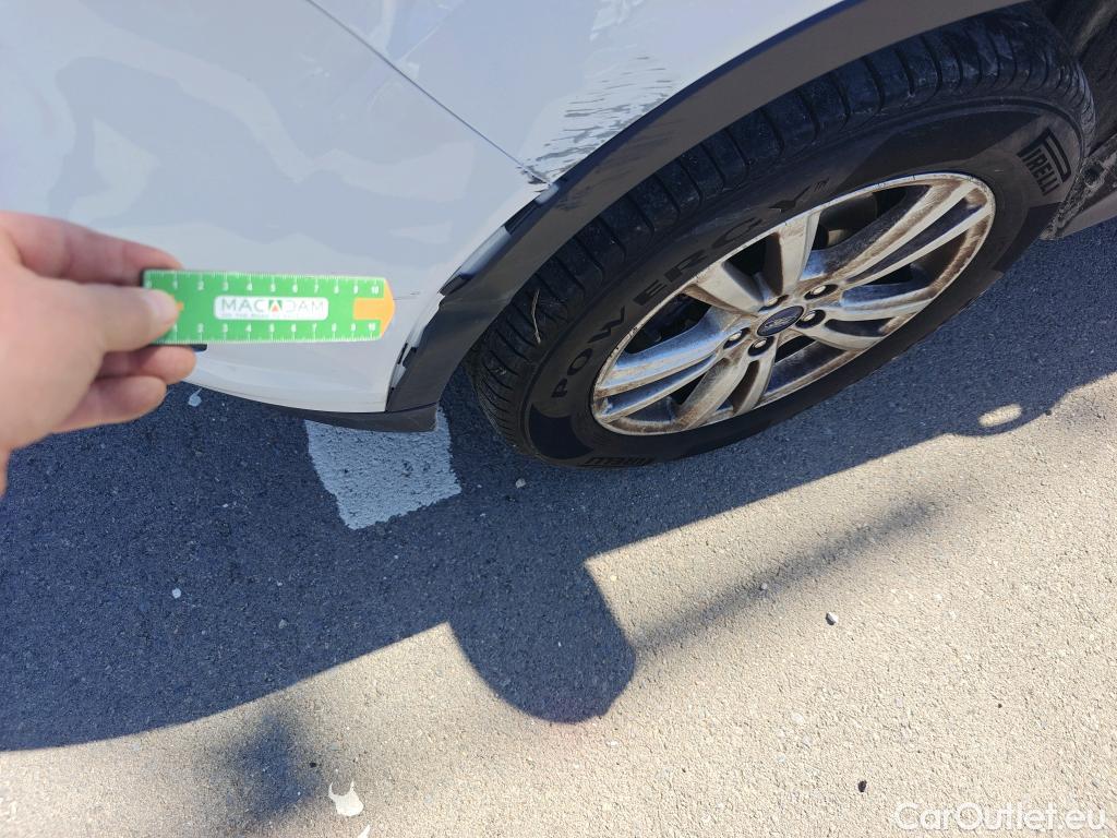  Ford  Kuga FORD  / 2016 / 5P / todoterreno 1.5 EcoBoost 88kW 4x2 Trend+ (CX) #33