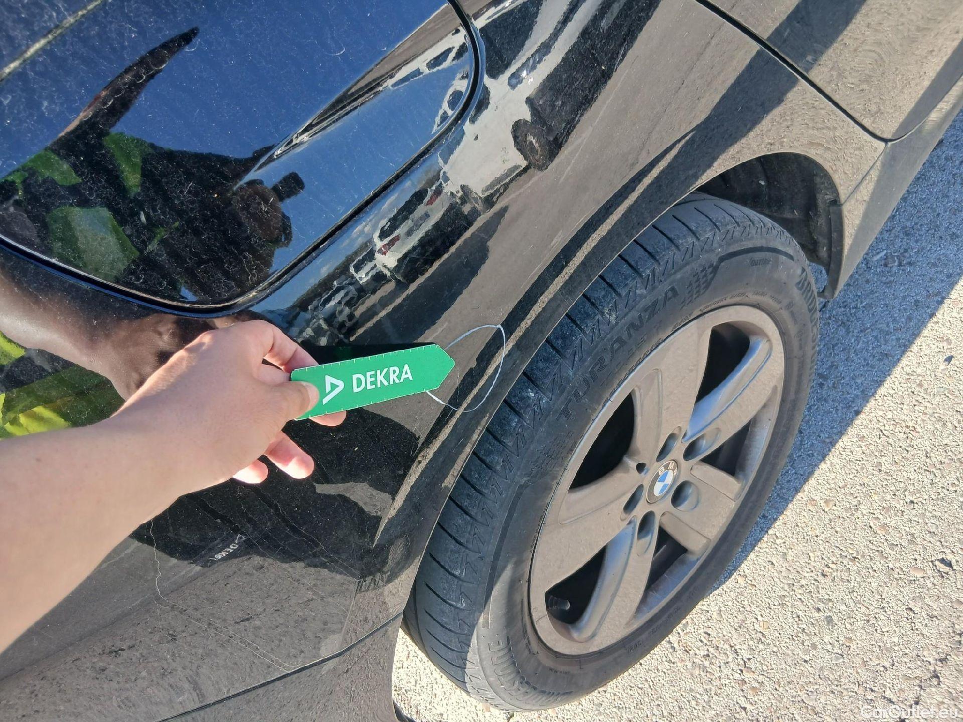  Bmw  Serie 1 BMW  / 2019 / 5P / berlina con portón 118i #12