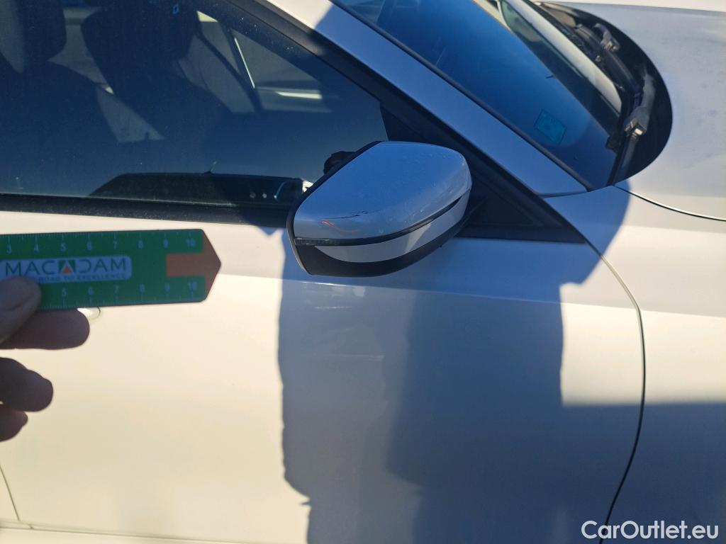  Bmw  Serie 3 BMW  / 2018 / 4P / sedán 320d Auto. #11