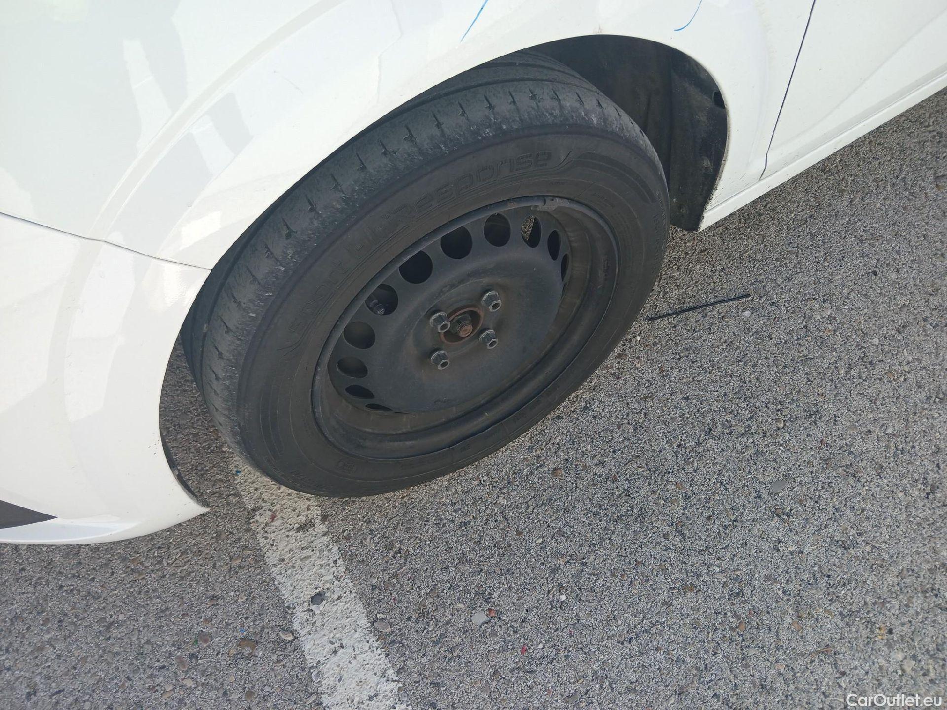  Dacia  Sandero DACIA  / 2020 / 5P / berlina con portón Essential 74kW (100CV) ECO-G #15