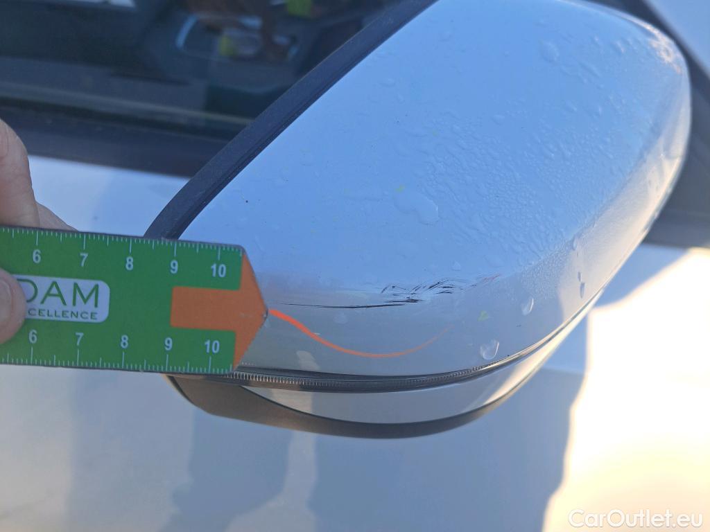  Bmw  Serie 3 BMW  / 2018 / 4P / sedán 320d Auto. #12