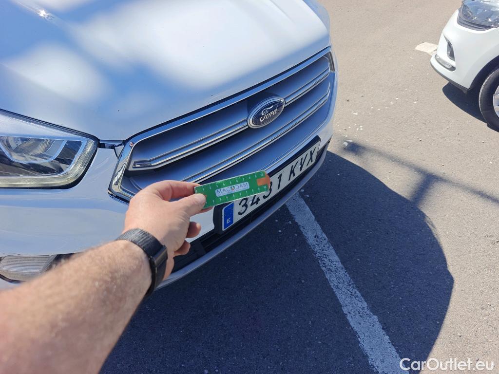  Ford  Kuga FORD  / 2016 / 5P / todoterreno 1.5 EcoBoost 88kW 4x2 Trend+ (CX) #8