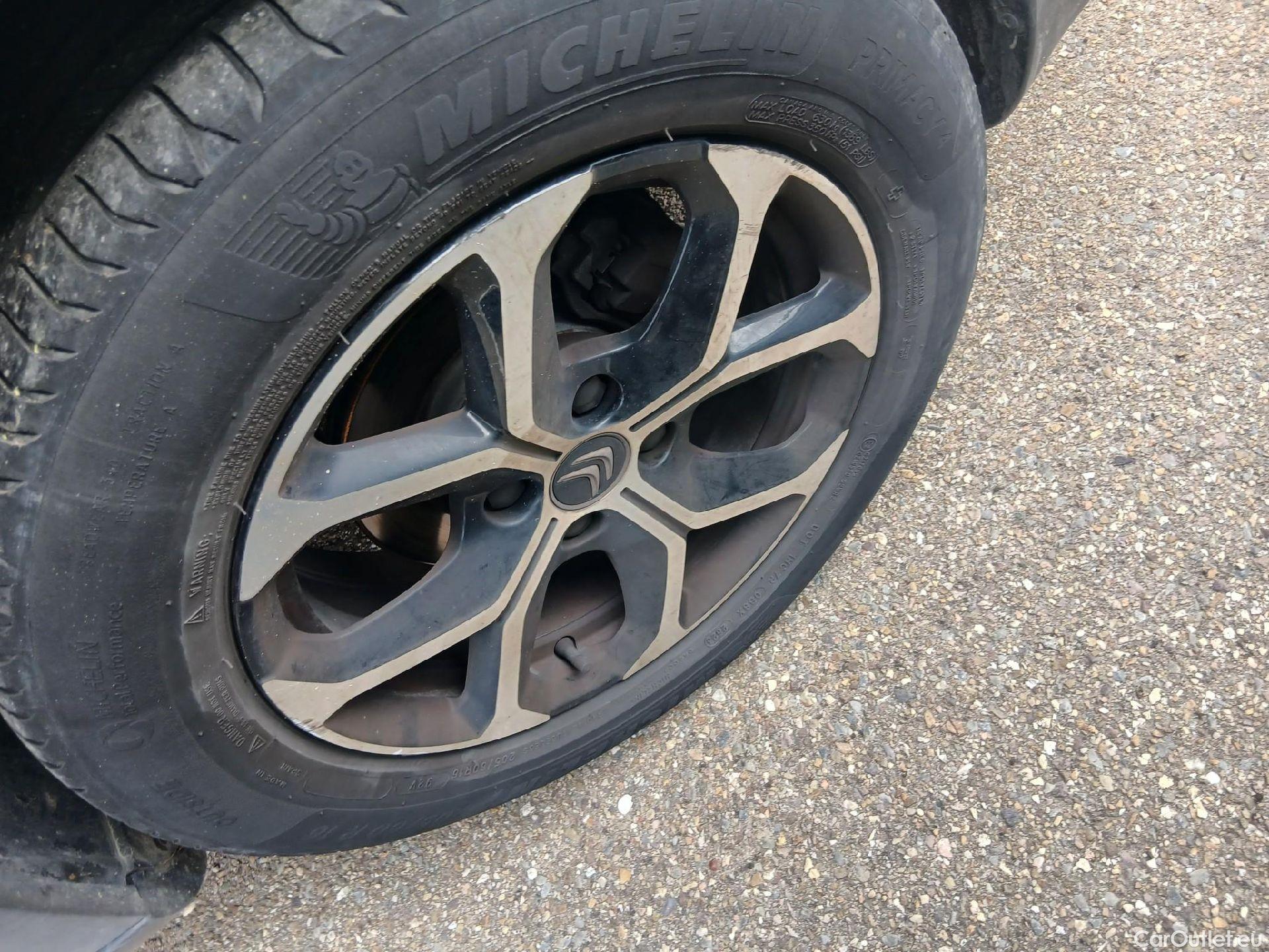  Citroen  C3 CITROEN  Aircross / 2021 / 5P / todoterreno BlueHDi 81kW (110CV) S&S Feel Pack #51