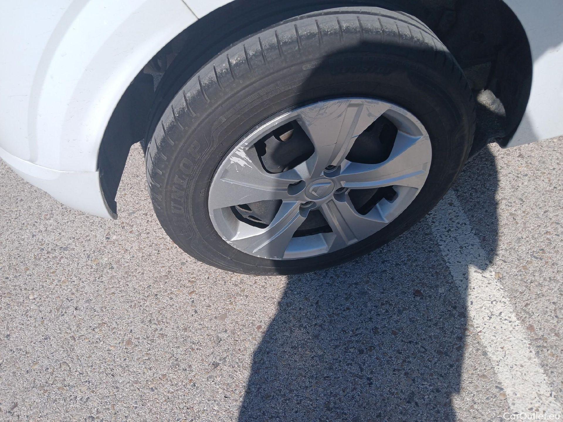  Dacia  Sandero DACIA  / 2020 / 5P / berlina con portón Essential 74kW (100CV) ECO-G #34