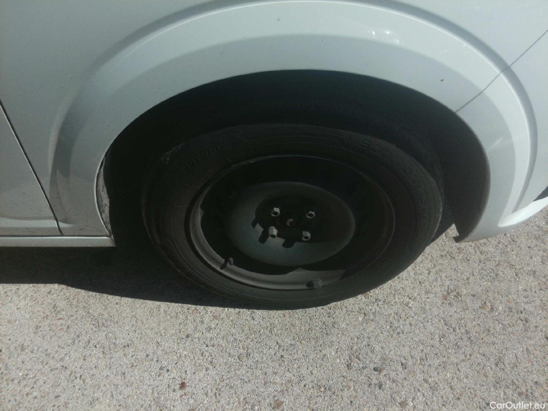  Dacia  Sandero DACIA  / 2020 / 5P / berlina con portón Essential 74kW (100CV) ECO-G #1