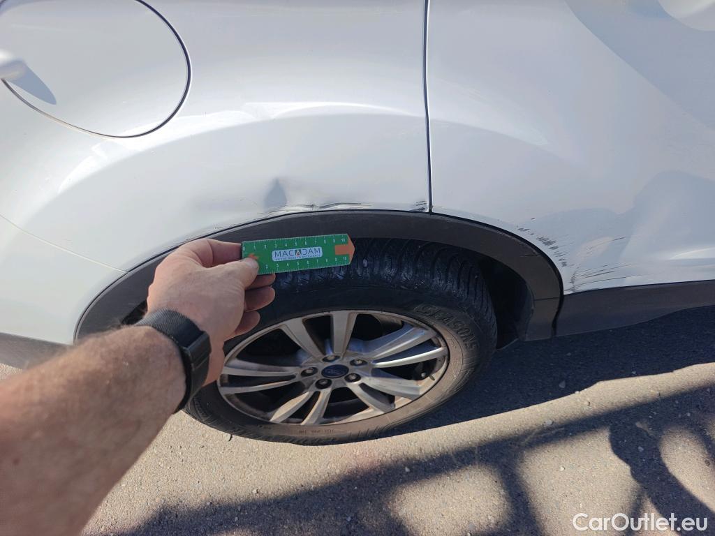  Ford  Kuga FORD  / 2016 / 5P / todoterreno 1.5 EcoBoost 88kW 4x2 Trend+ (CX) #30