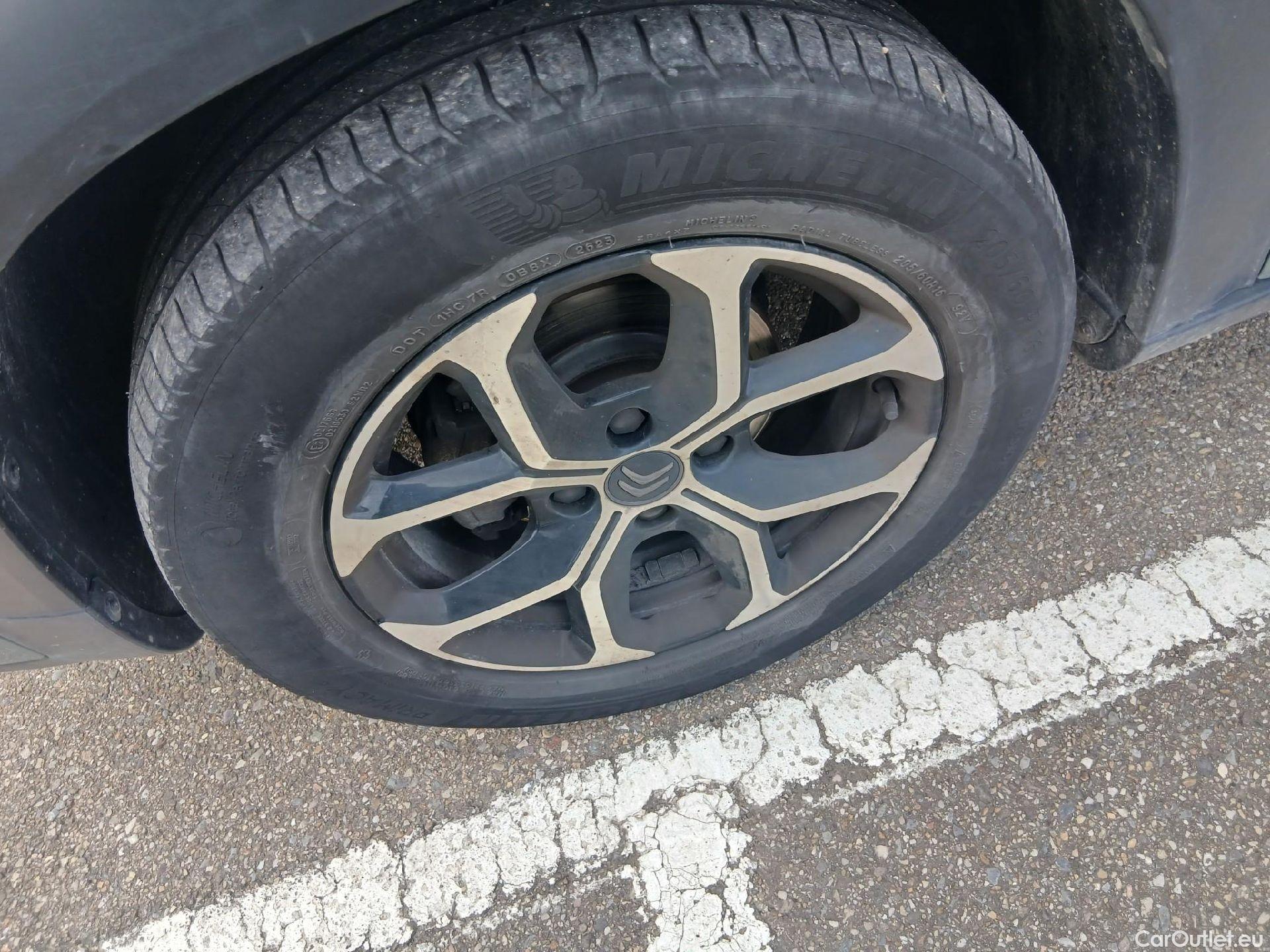  Citroen  C3 CITROEN  Aircross / 2021 / 5P / todoterreno BlueHDi 81kW (110CV) S&S Feel Pack #3