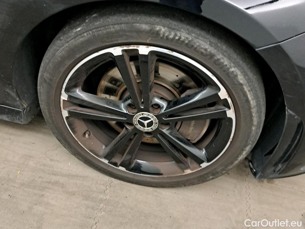  Mercedes  CLA-Klasse MERCEDES-BENZ CLA / 2019 / 5P / familiar CLA 200 D DCT Shooting Brake #8