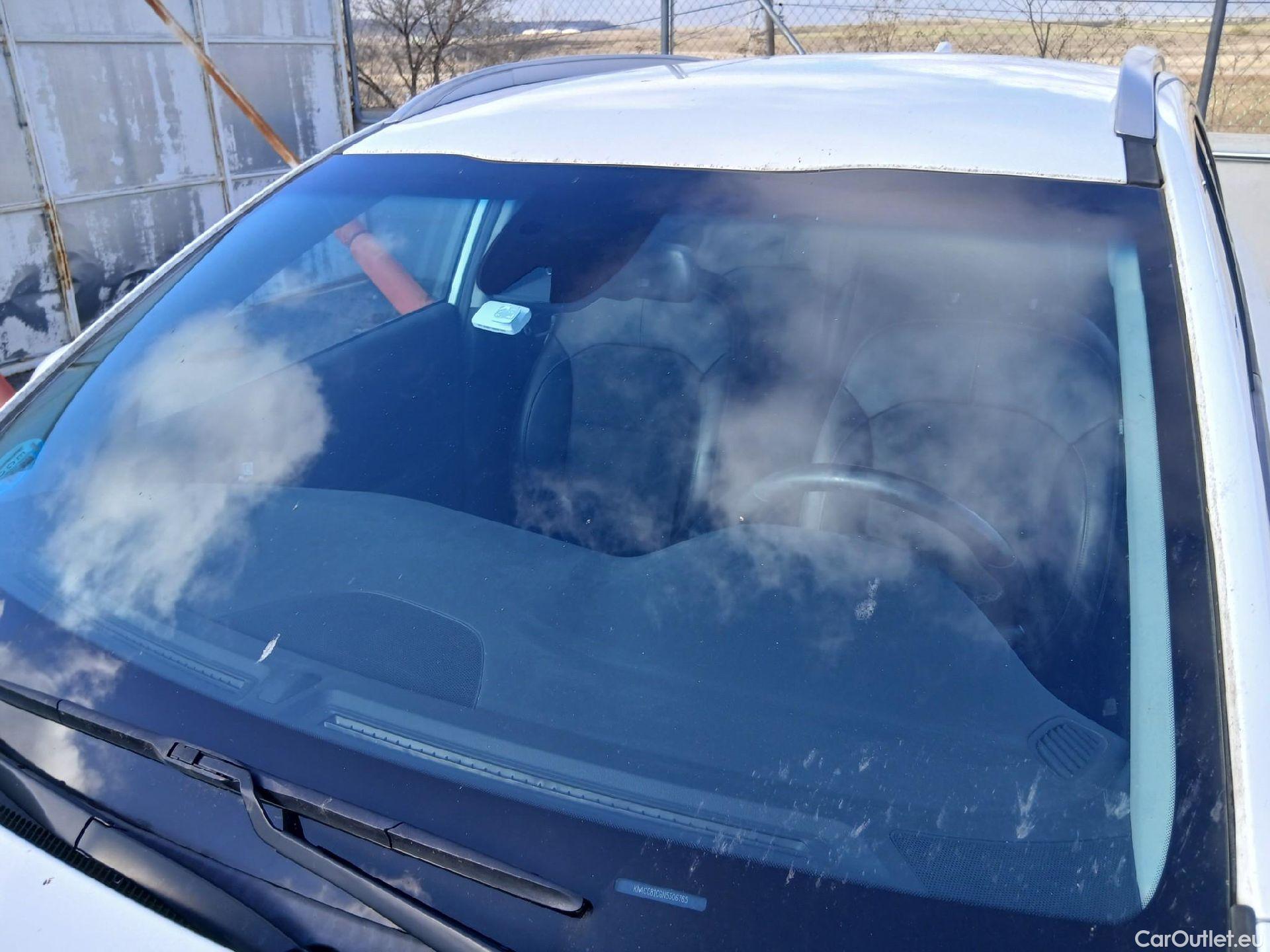  KIA  Niro KIA  / 2019 / 5P / crossover 1.6 GDi HEV 104kW (141CV) Drive #6