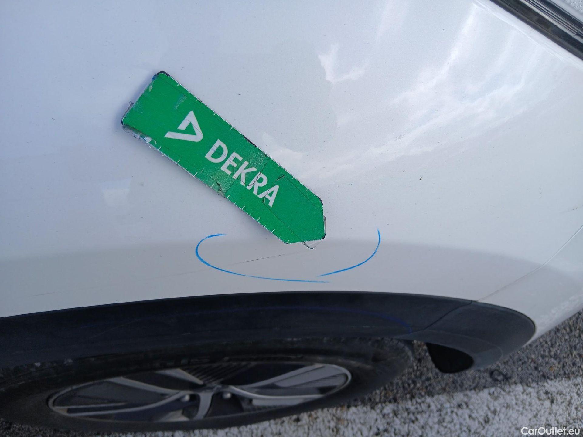  KIA  Niro KIA  / 2019 / 5P / crossover 1.6 GDi HEV 104kW (141CV) Drive #28