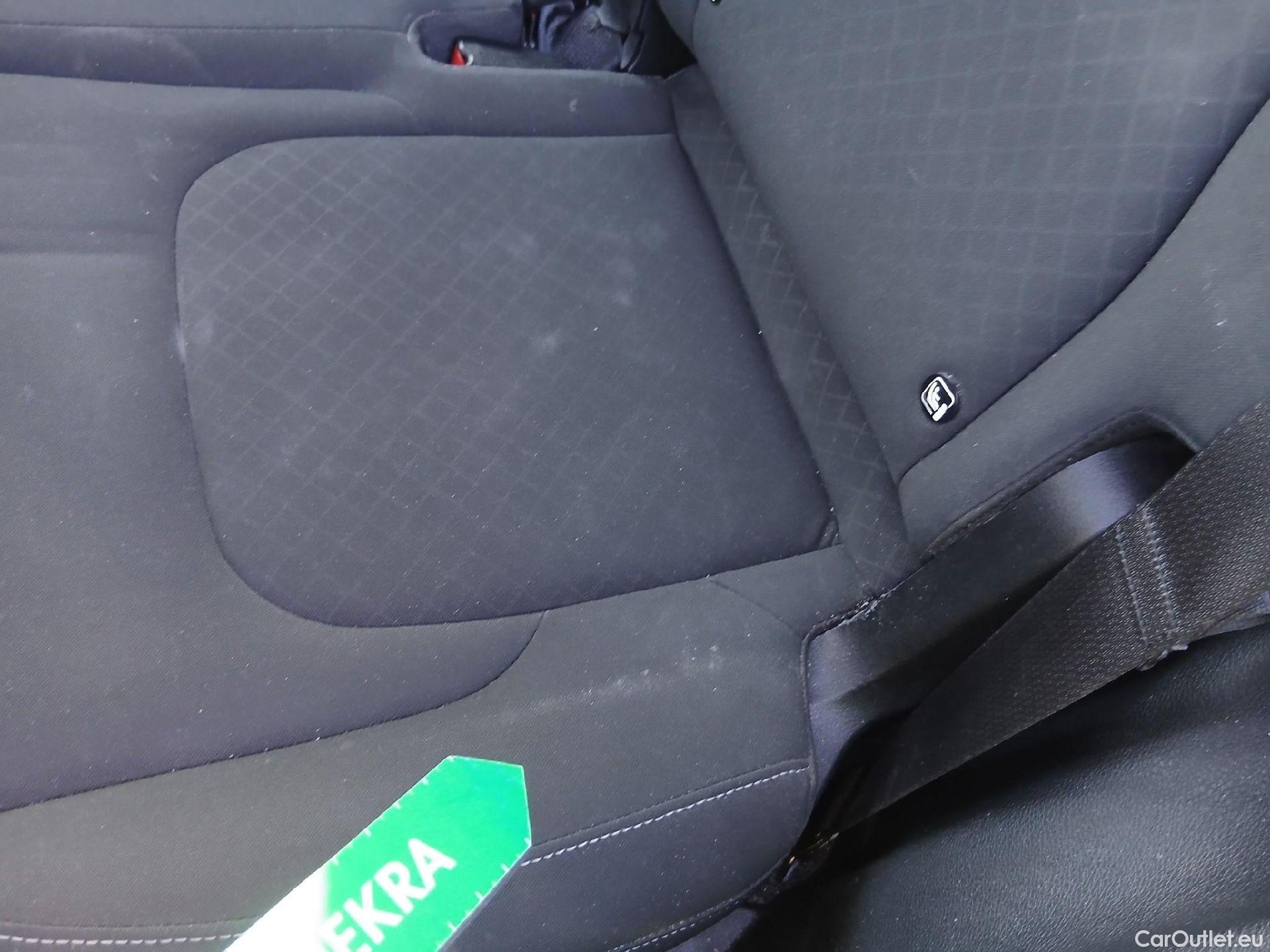  KIA  Sportage KIA  / 2022 / 5P / todoterreno 1.6 T-GDi 110kW (150CV) Concept 4x2 #20