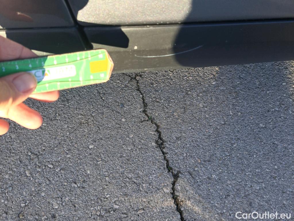  Nissan  Qashqai NISSAN  / 2021 / 5P / todoterreno DIG-T 116kW (158CV) mHEV Xtronic Acenta (AC) #28