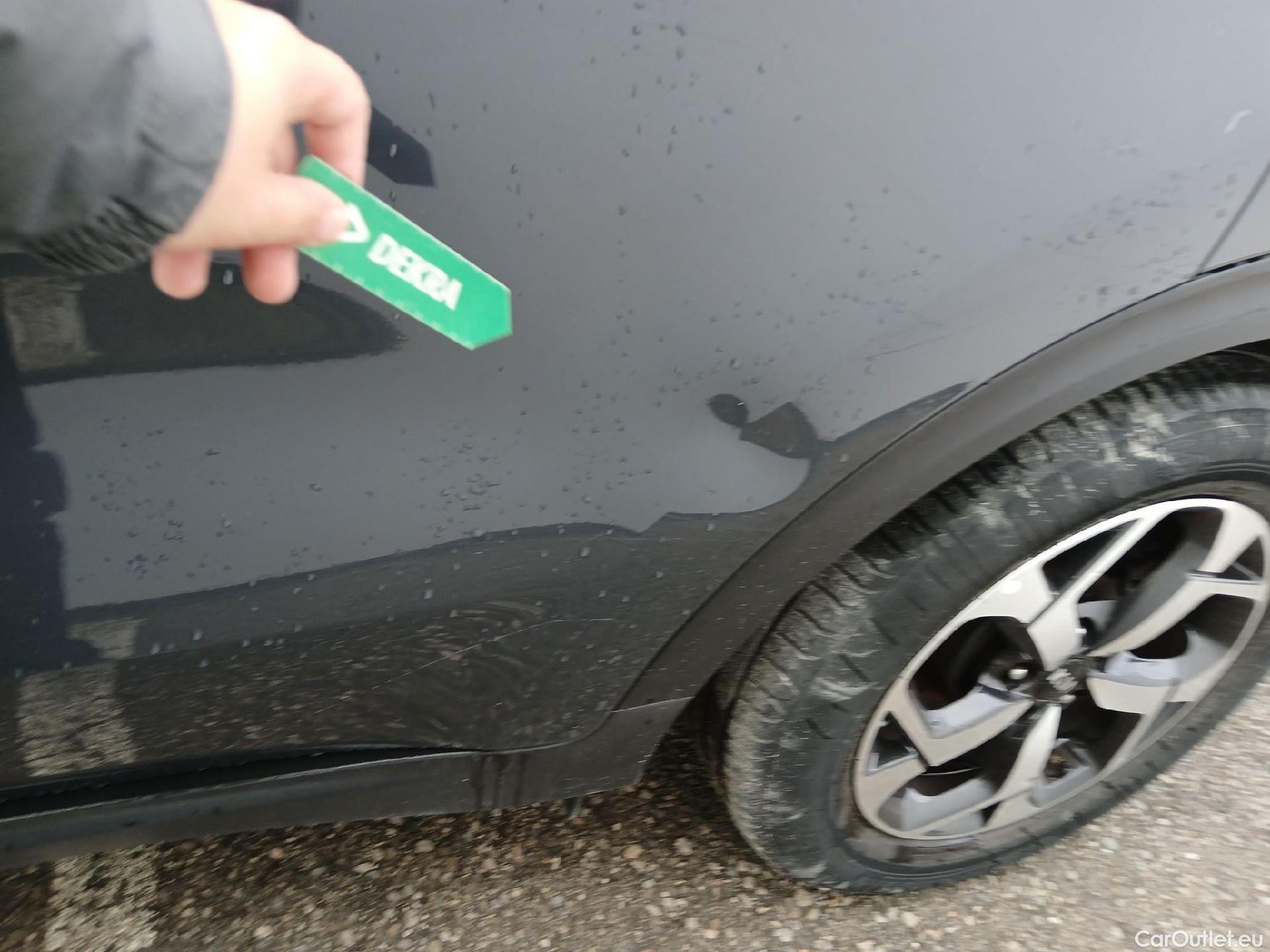  KIA  Sportage KIA  1.6MHEV Drive 100kW(136CV) 4x2(Crist Tintados)(CX) #23