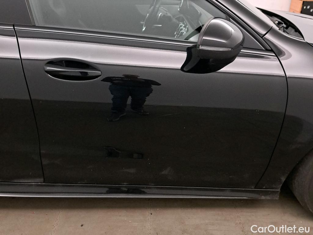  Mercedes  CLA-Klasse MERCEDES-BENZ CLA / 2019 / 5P / familiar CLA 200 D DCT Shooting Brake #16