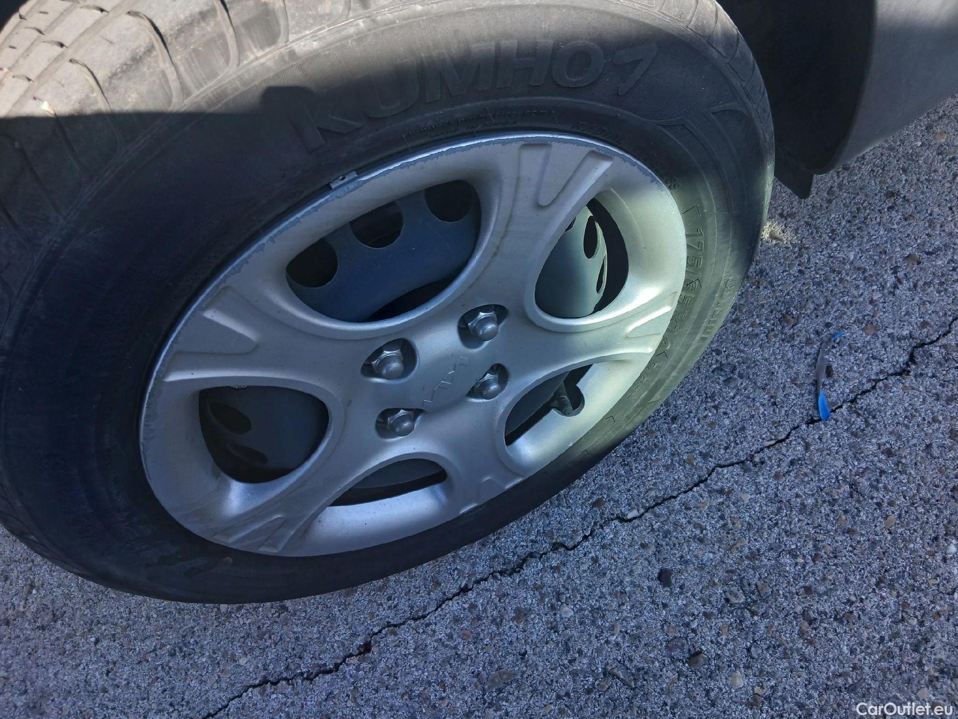  KIA  Picanto KIA  / 2020 / 5P / berlina con portón 1.0 DPi 49kW (67CV) Concept #33