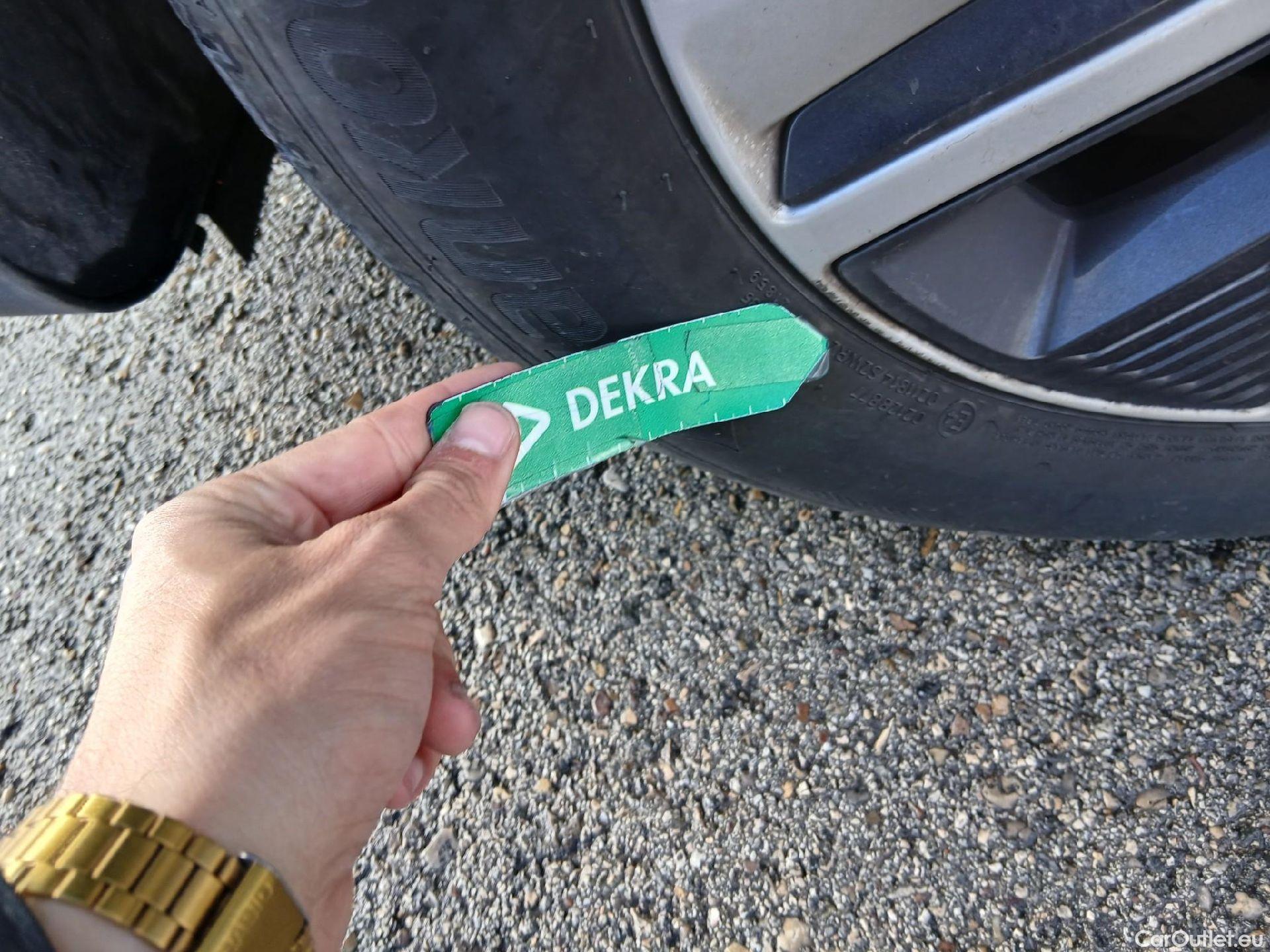  KIA  Niro KIA  / 2019 / 5P / crossover 1.6 GDi HEV 104kW (141CV) Drive #8