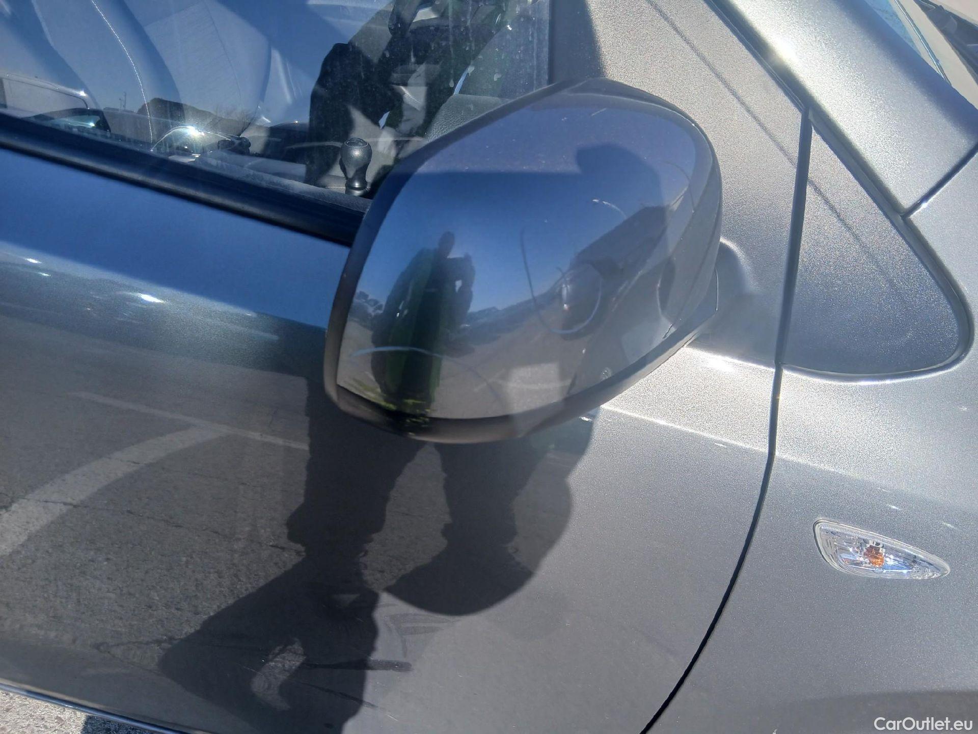  KIA  Picanto KIA  / 2020 / 5P / berlina con portón 1.0 DPi 49kW (67CV) Concept #36