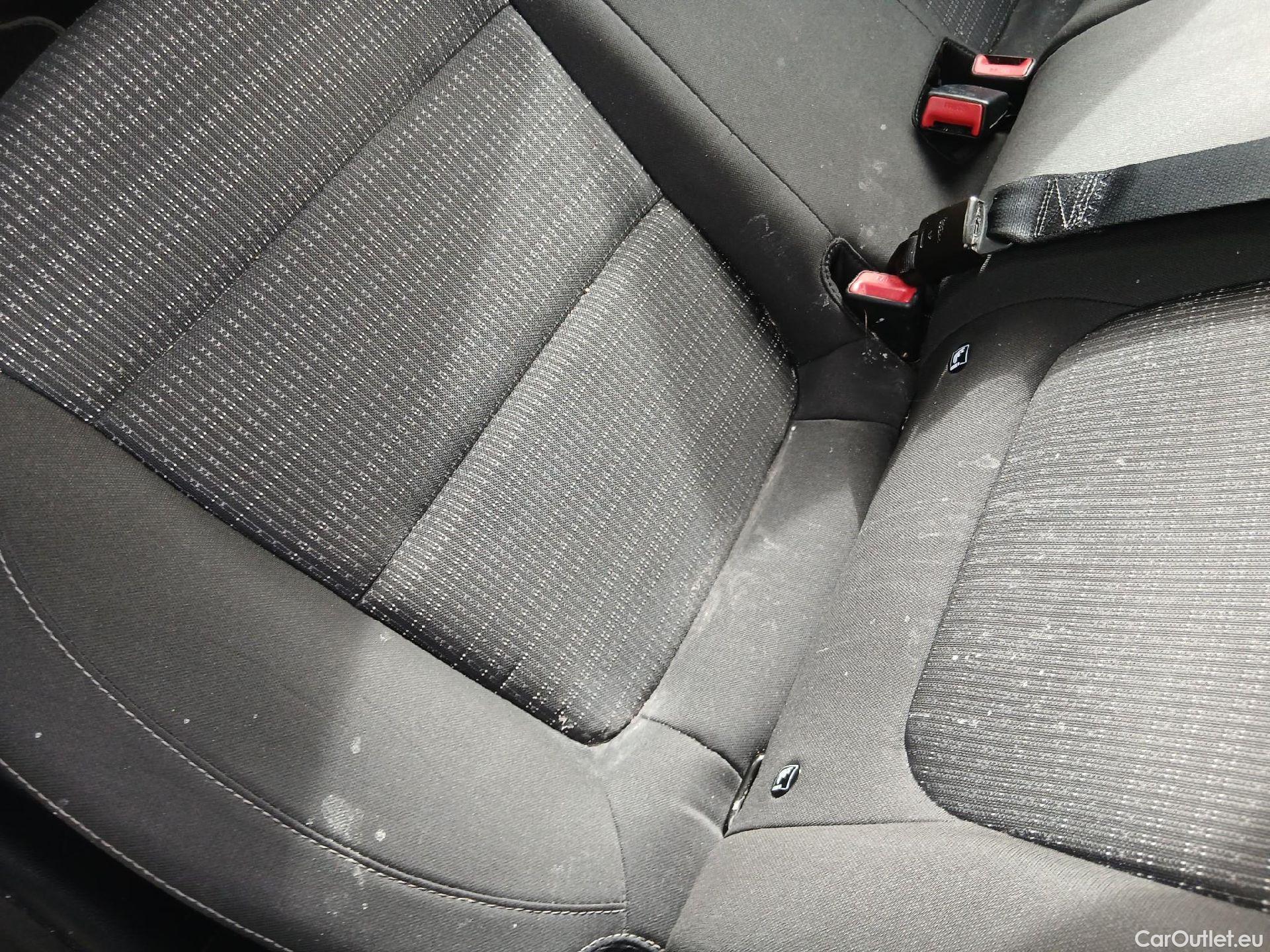  KIA  STONIC KIA  / 2017 / 5P / todoterreno 1.0 T-GDi 74kW (100CV) MHEV iMT Drive #19