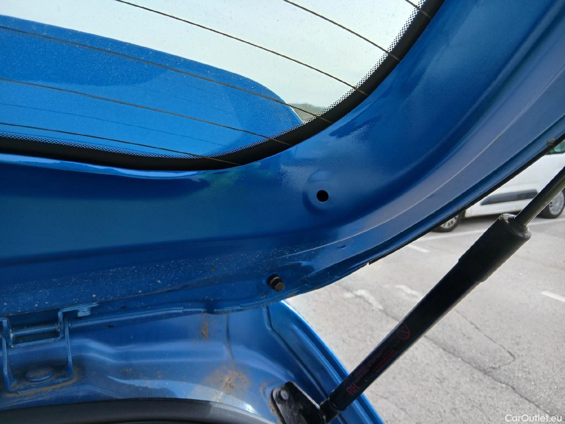  KIA  STONIC KIA  / 2017 / 5P / todoterreno 1.0 T-GDi 74kW (100CV) MHEV iMT Drive #27