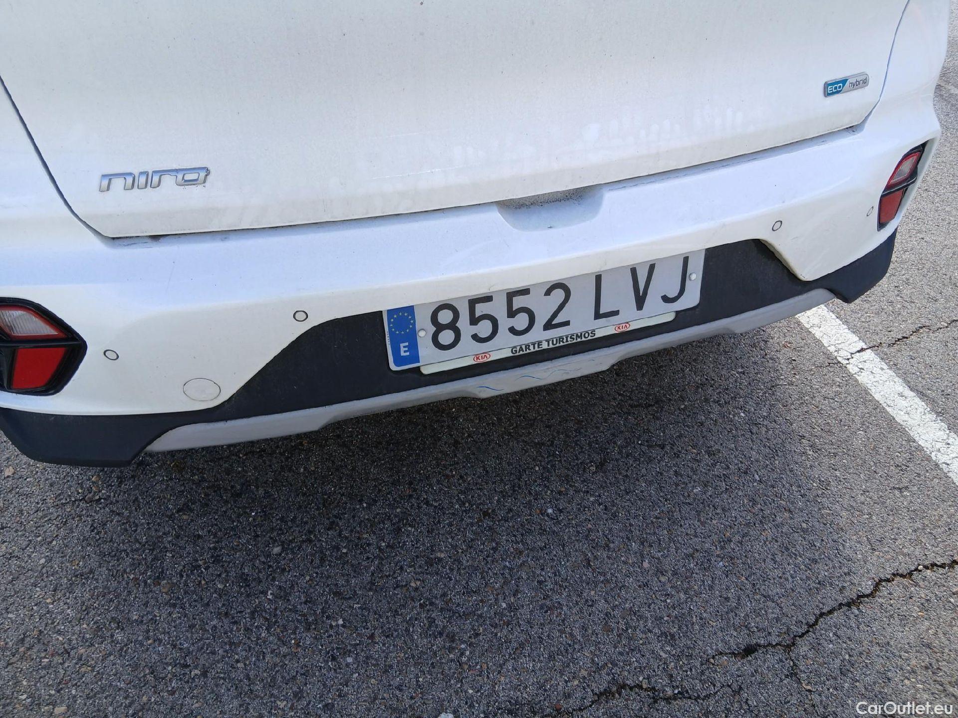  KIA  Niro KIA  / 2019 / 5P / crossover 1.6 GDi HEV 104kW (141CV) Drive #16