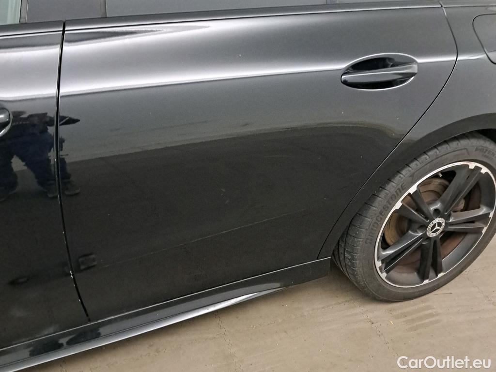  Mercedes  CLA-Klasse MERCEDES-BENZ CLA / 2019 / 5P / familiar CLA 200 D DCT Shooting Brake #19