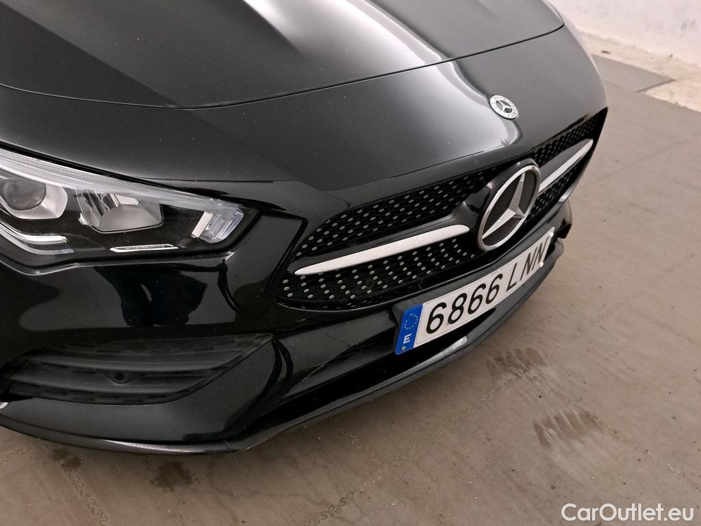  Mercedes  CLA-Klasse MERCEDES-BENZ CLA / 2019 / 5P / familiar CLA 200 D DCT Shooting Brake #38