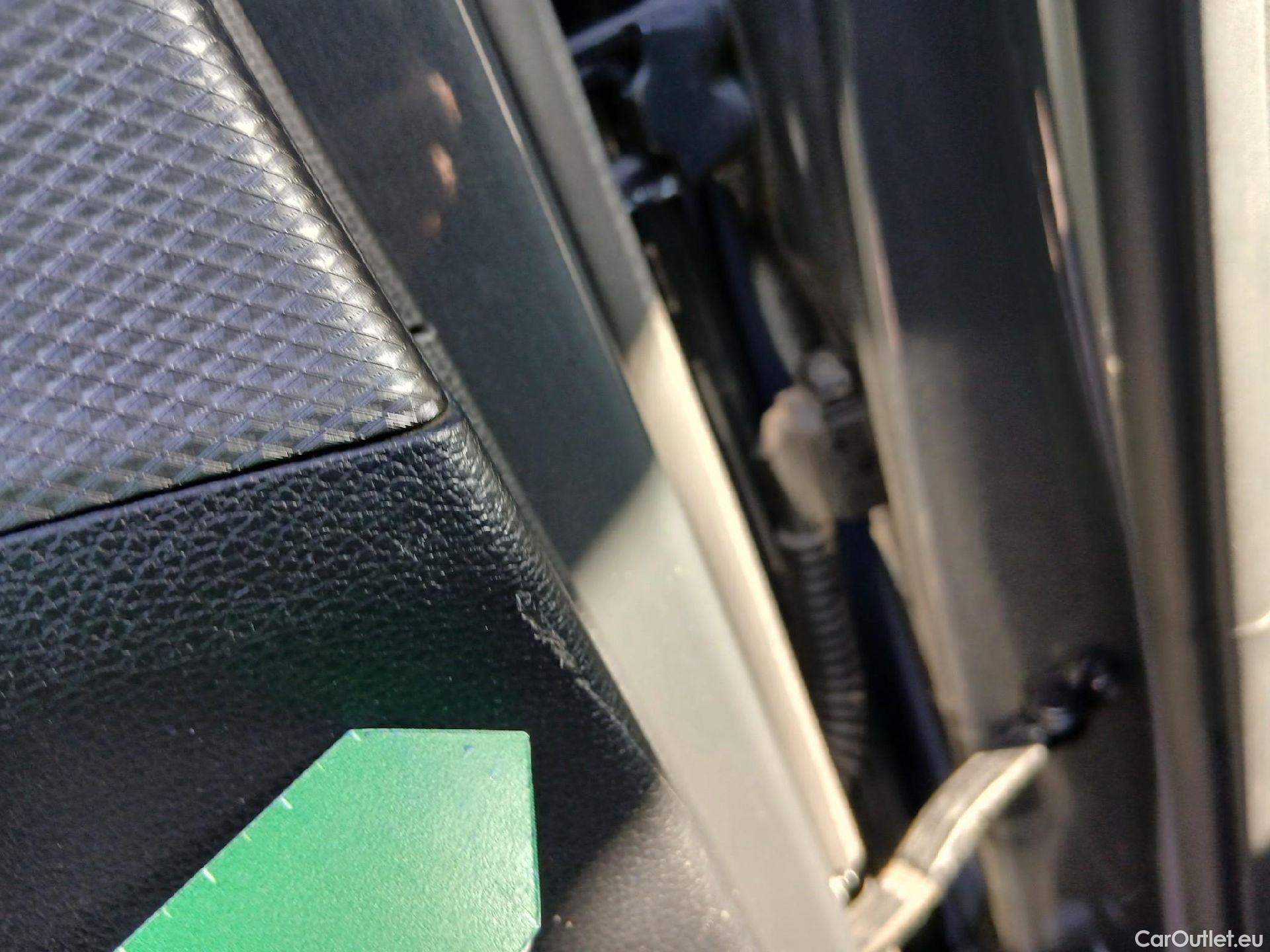  KIA  Sportage KIA  / 2022 / 5P / todoterreno 1.6 T-GDi 110kW (150CV) Concept 4x2 #38