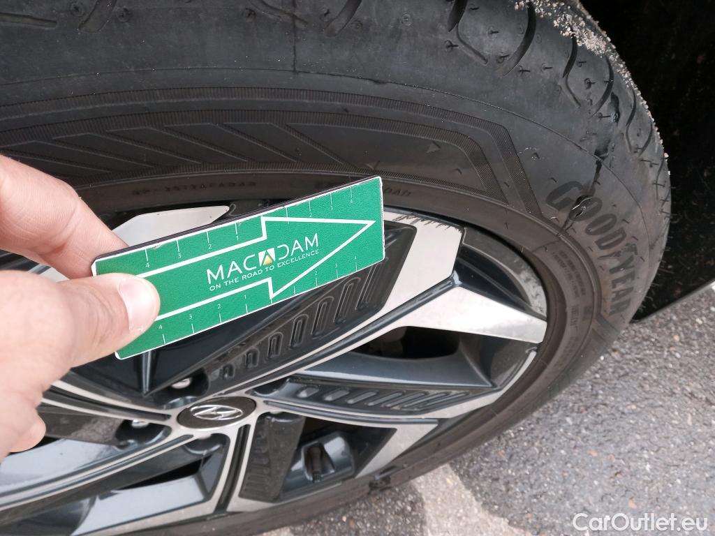  Hyundai  Tucson HYUNDAI  / 2020 / 5P / todoterreno 1.6 TGDI PHEV 195kW Tecno Sky Auto 4x4 #8