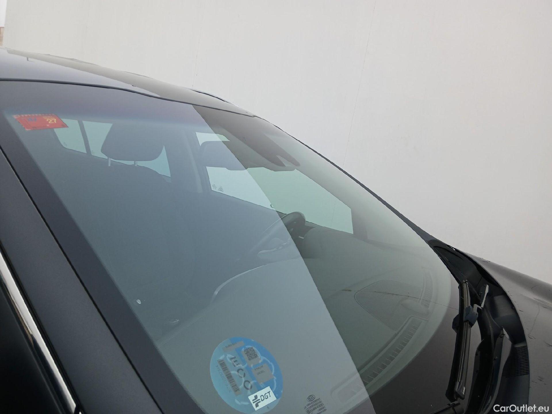  KIA  Sportage KIA  1.6MHEV Drive 100kW(136CV) 4x2(Crist Tintados)(CX) #9