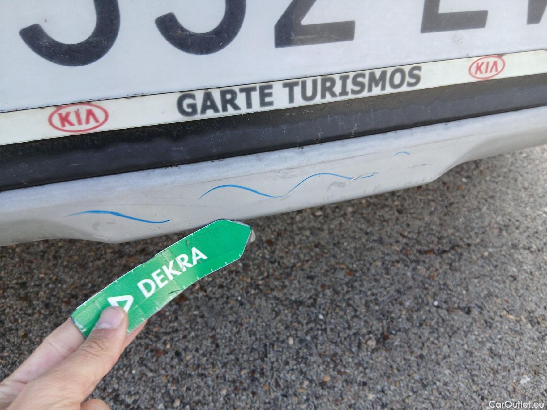  KIA  Niro KIA  / 2019 / 5P / crossover 1.6 GDi HEV 104kW (141CV) Drive #15