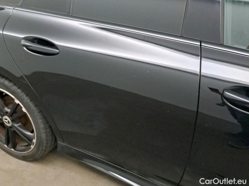  Mercedes  CLA-Klasse MERCEDES-BENZ CLA / 2019 / 5P / familiar CLA 200 D DCT Shooting Brake #25