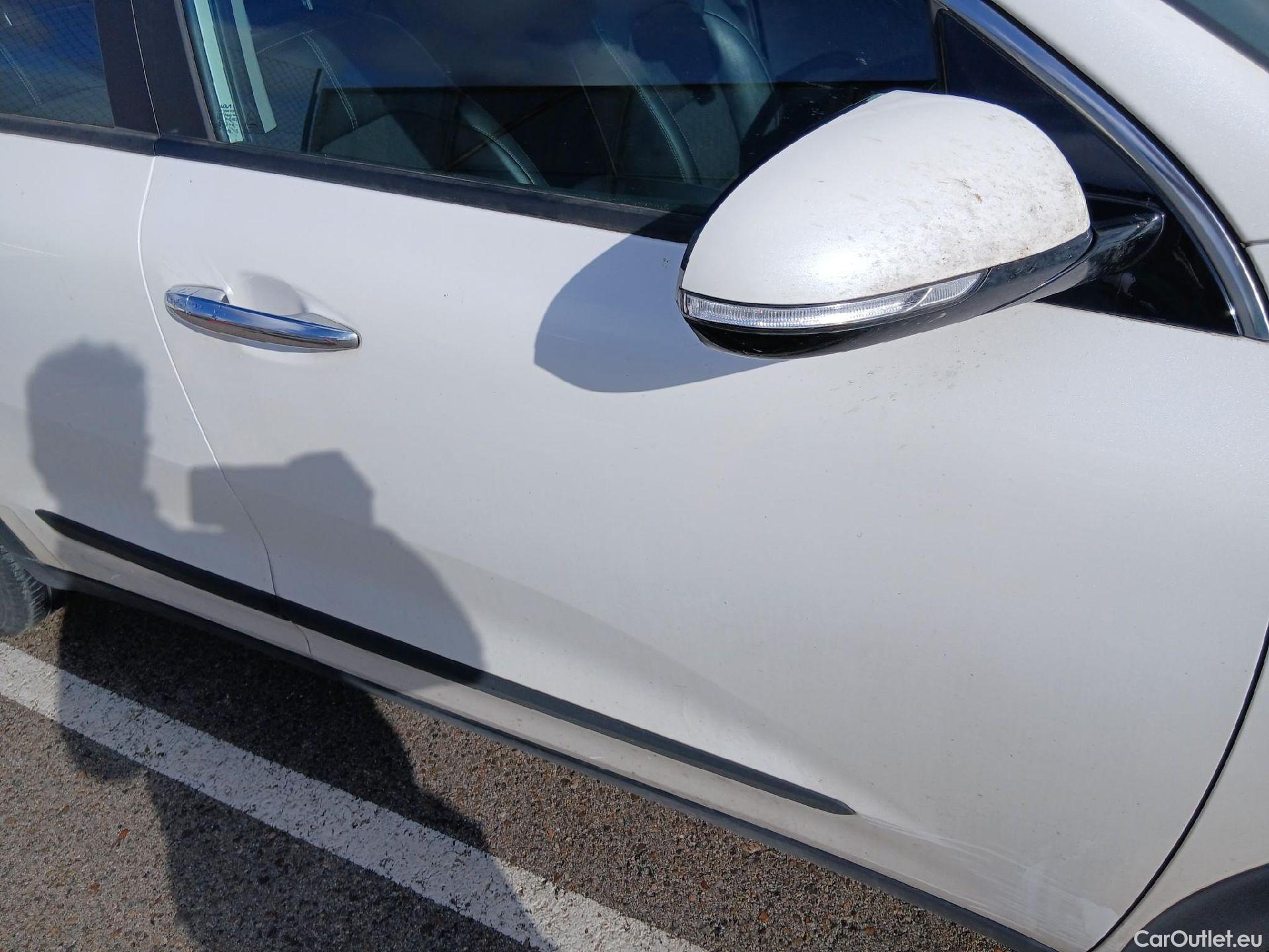  KIA  Niro KIA  / 2019 / 5P / crossover 1.6 GDi HEV 104kW (141CV) Drive #25