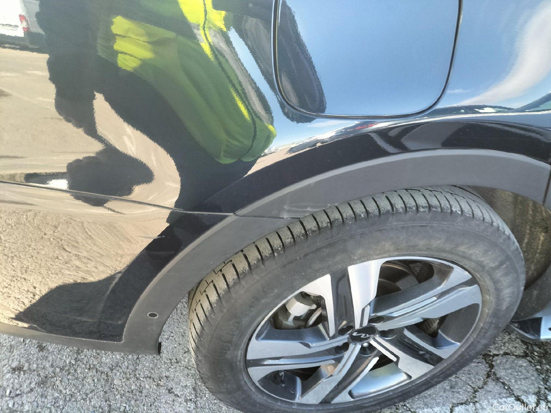  KIA  Sorento KIA  / 2020 / 5P / todoterreno 1.6 T-GDi PHEV Emotion 4x4 7pl P.Luxury #29