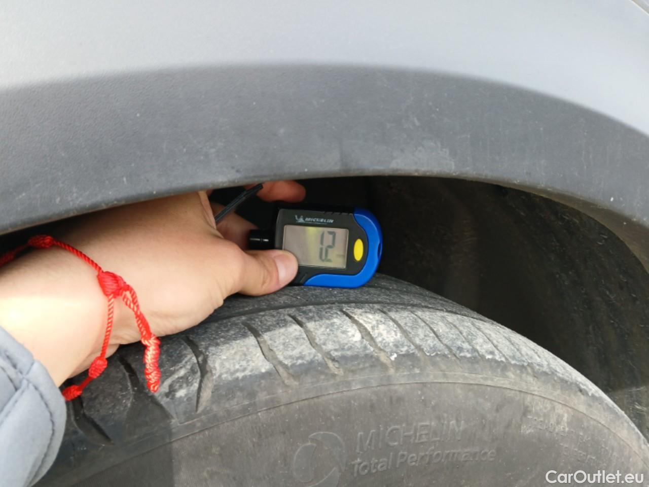  Nissan  Juke NISSAN  / 2019 / 5P / crossover DIG-T 84 kW (114 CV) 6M/T Acenta #6