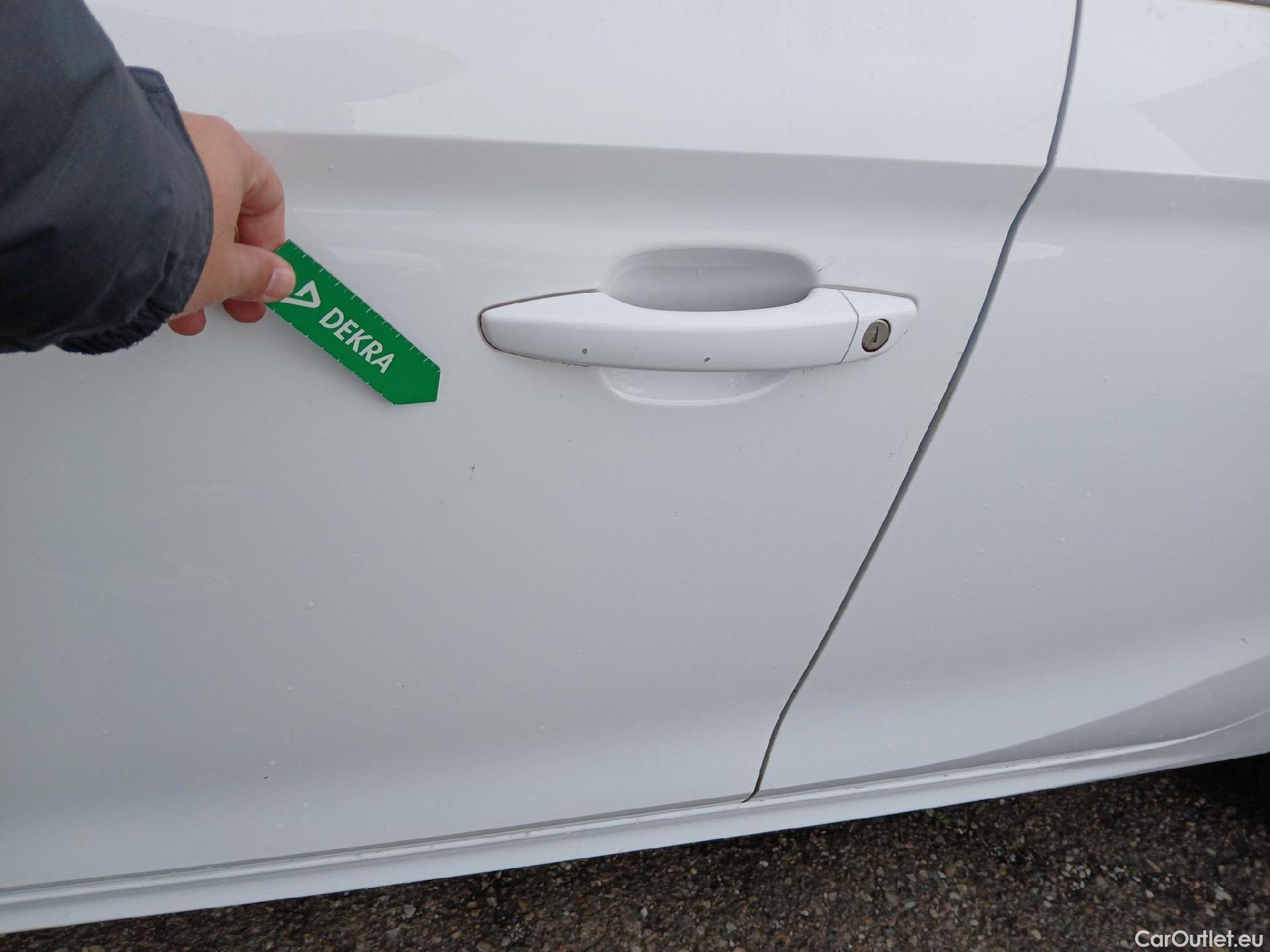  Opel  Corsa OPEL  1.2T XHL 74kW (100CV) Elegance #15