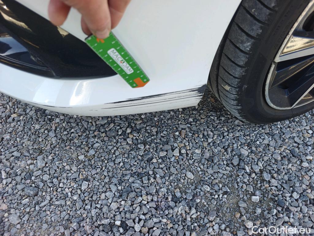  Toyota  Auris TOYOTA  5p 2G berlina con portón 1.8 140H Hybrid Feel! Edition #28