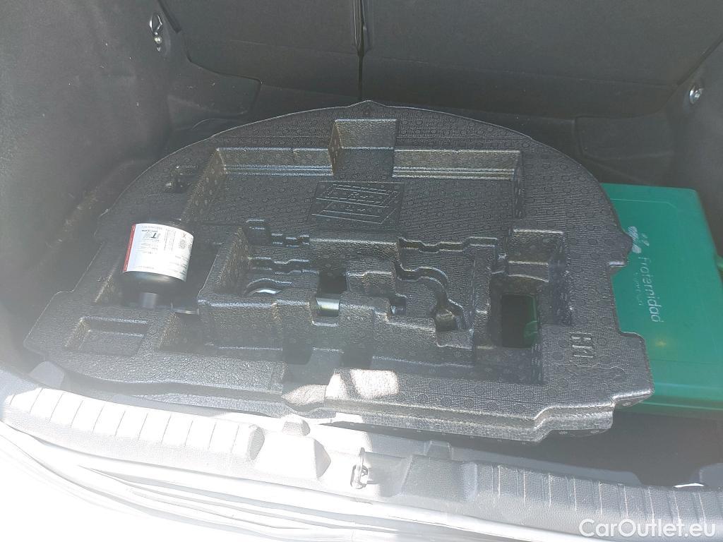  Toyota  Corolla TOYOTA  1.8 125H ACTIVE TECH E-CVT #22