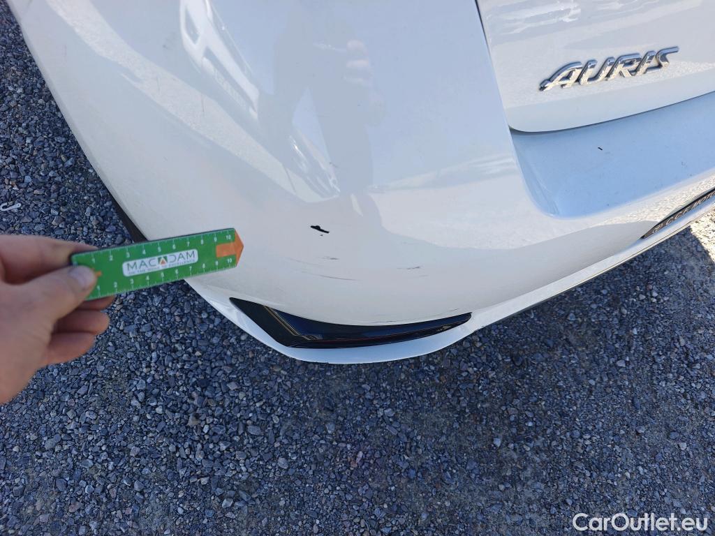  Toyota  Auris TOYOTA  5p 2G berlina con portón 1.8 140H Hybrid Feel! Edition #31