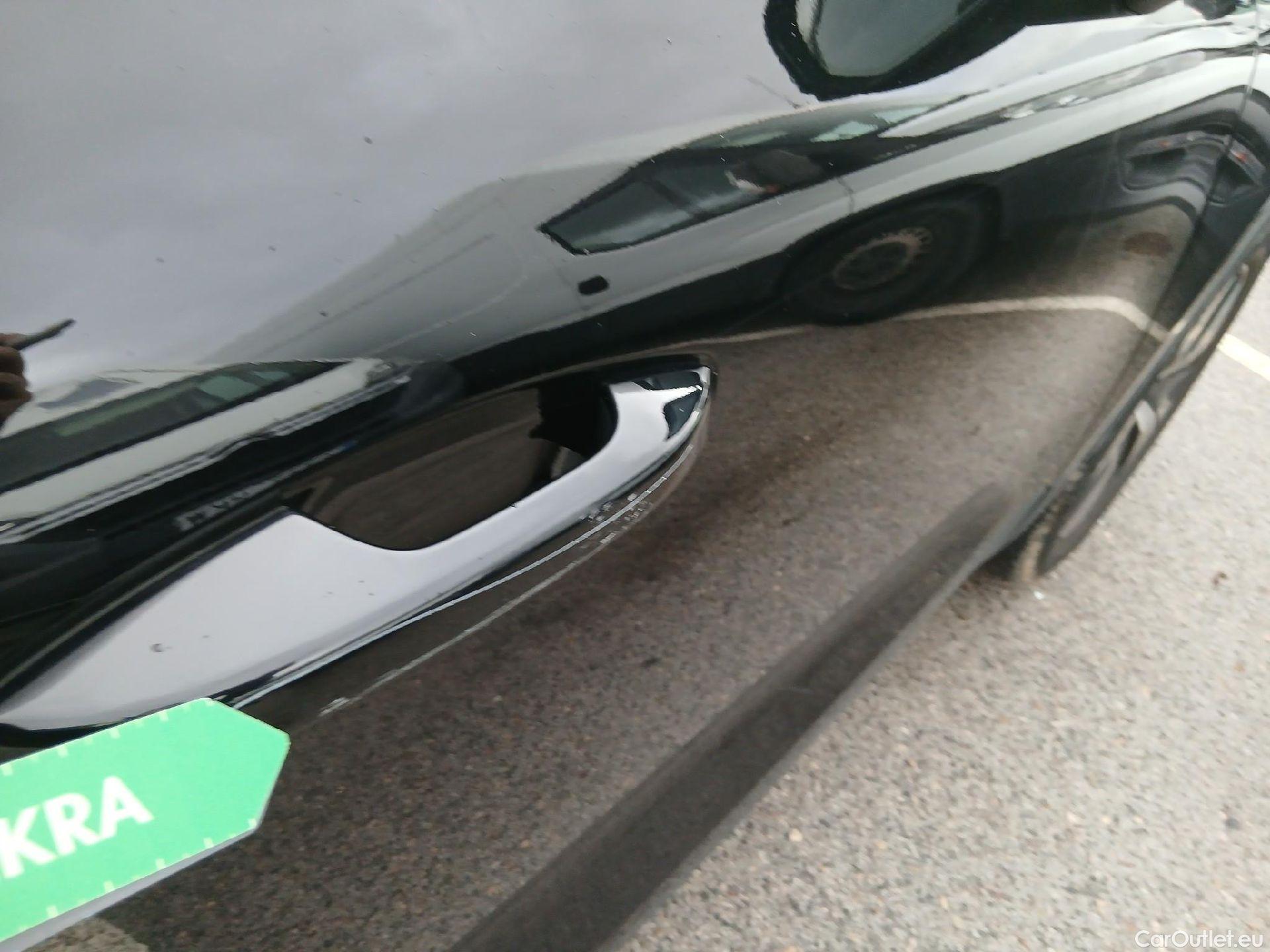  Volvo  XC 40 VOLVO XC40 / 2017 / 5P / todoterreno 1.5 T3 Momentum Pro #24